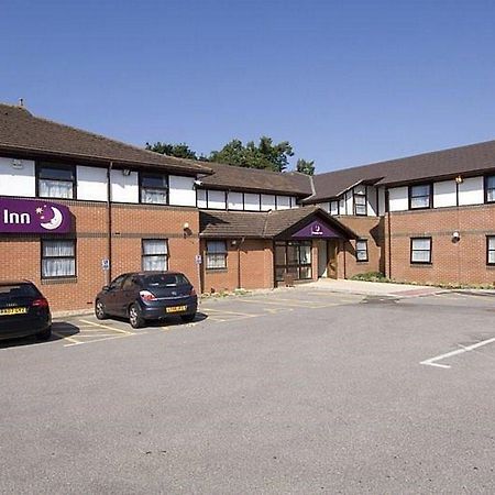 Premier Inn Southampton North Chilworth  ภายนอก รูปภาพ